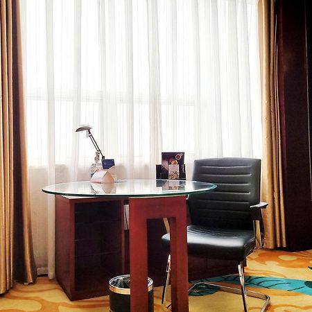 Ramada Zibo Hotel Zewnętrze zdjęcie