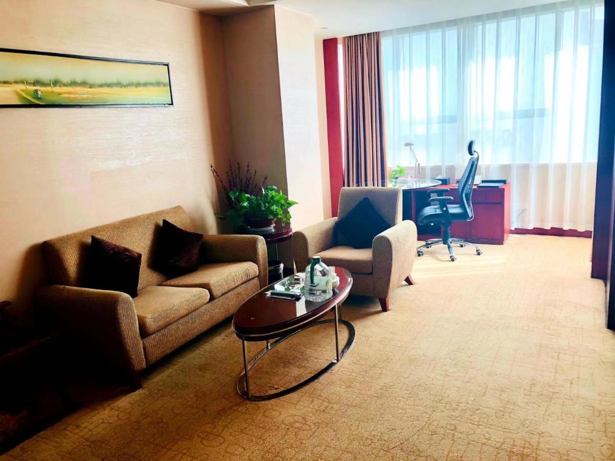 Ramada Zibo Hotel Zewnętrze zdjęcie